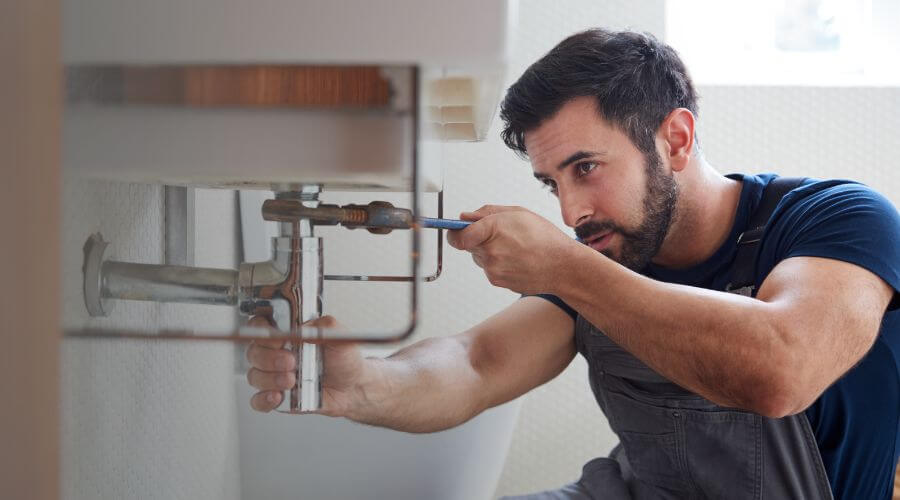 Professional water heater installation services in Bourneville, OH